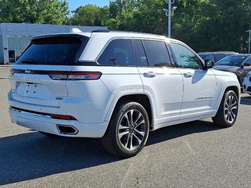 2022 Jeep Grand Cherokee Overland
