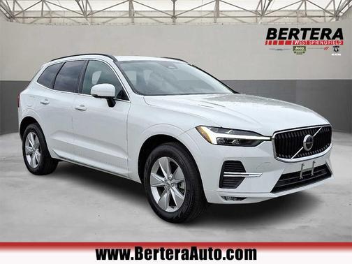 2022 Volvo XC60 B5 Momentum