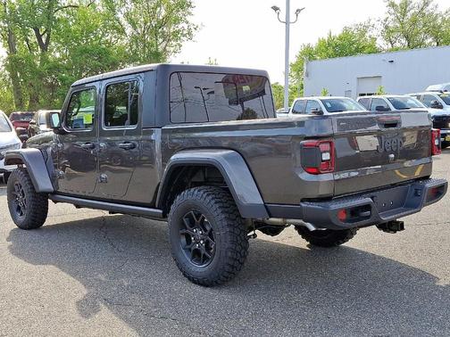 2025 Jeep Gladiator Sport