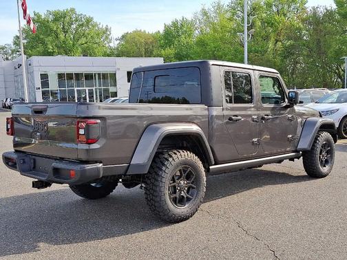 2025 Jeep Gladiator Sport