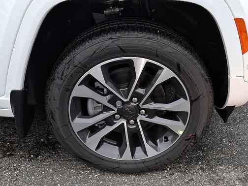 2025 Jeep Grand Cherokee L Overland