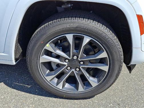 2025 Jeep Grand Cherokee L Overland