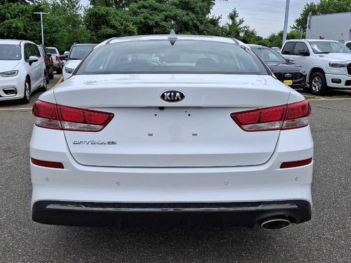2020 Kia Optima LX