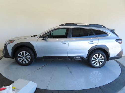 Ice Silver Metallic 2025 Subaru Outback Premium