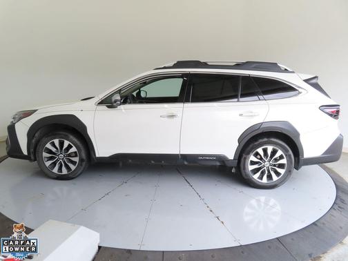 Crystal White Pearl 2023 Subaru Outback Touring