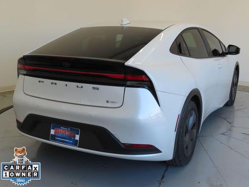 2024 Toyota Prius LE