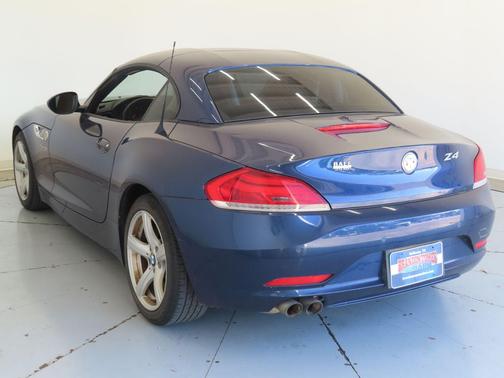 Deep Sea Blue Metallic 2015 BMW Z4 sDrive28i