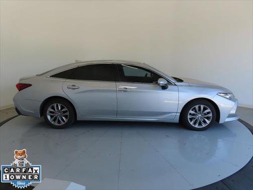 2021 Toyota Avalon XLE