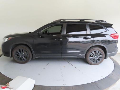 Crystal Black Silica 2022 Subaru Ascent Onyx Edition 7-Passenger