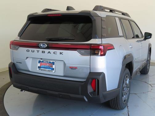 Ice Silver Metallic 2026 Subaru Outback Premium