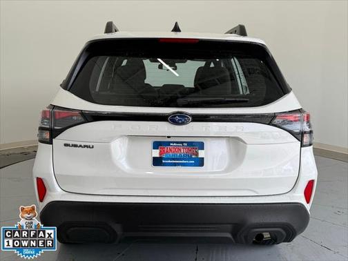 2025 Subaru Forester Base