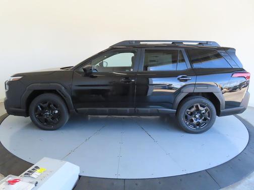Crystal Black Silica 2026 Subaru Outback Limited