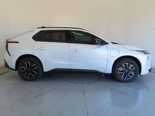 2026 Subaru Solterra Premium