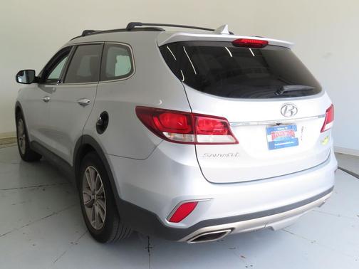 Circuit Silver 2017 Hyundai SANTA FE SE