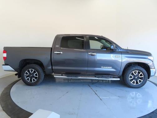 2019 Toyota Tundra SR5