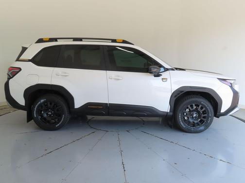 Crystal White Pearl 2026 Subaru Forester Wilderness