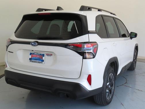 2025 Subaru Forester Base