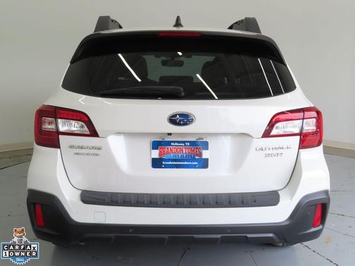 Crystal White Pearl 2019 Subaru Outback 3.6R Limited