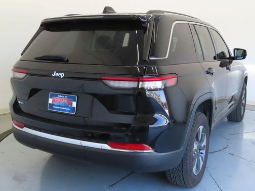 2022 Jeep Grand Cherokee 4xe Base