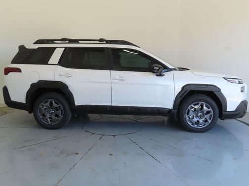 Crystal White Pearl 2026 Subaru Outback Premium