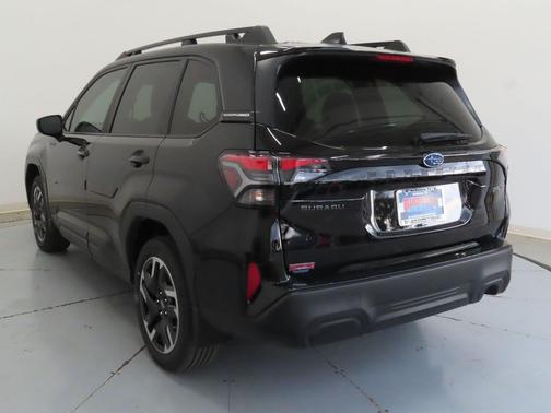 Crystal Black Silica 2026 Subaru Forester Hybrid Premium