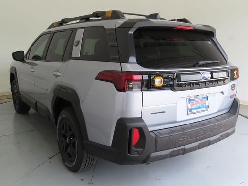 Ice Silver Metallic 2026 Subaru Outback Wilderness