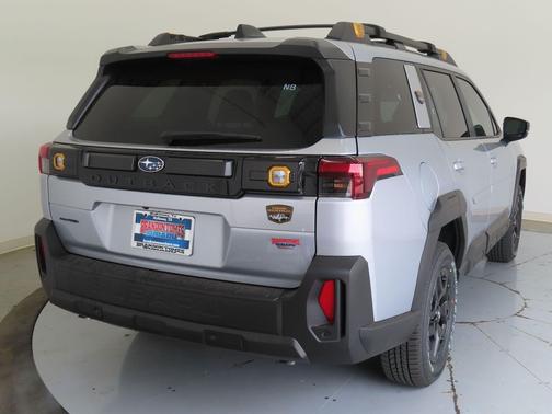 Ice Silver Metallic 2026 Subaru Outback Wilderness