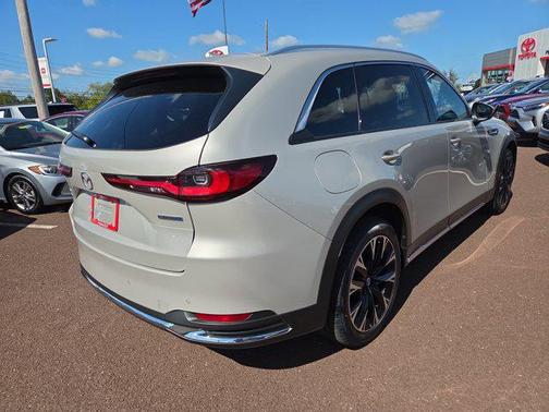 2024 Mazda CX-90 PHEV Premium