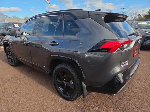 2019 Toyota RAV4 Hybrid SE