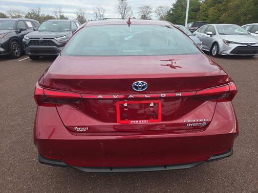 2021 Toyota Avalon Hybrid Limited