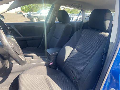 2012 Mazda Mazda3 i Touring