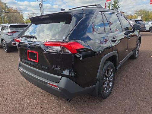 2024 Toyota RAV4 Hybrid XLE Premium