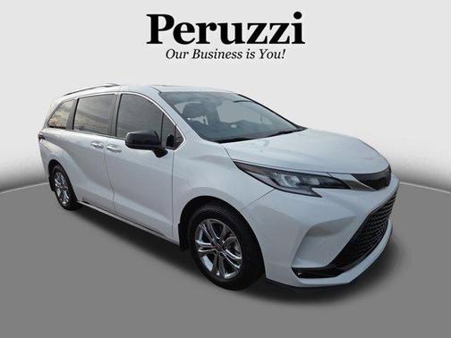 2023 Toyota Sienna XSE 7 Passenger