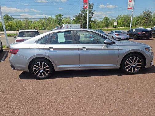 Pyrite Silver Metallic 2025 Volkswagen Jetta 1.5T SE