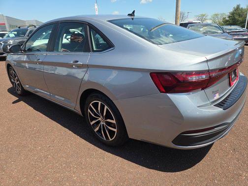 Pyrite Silver Metallic 2025 Volkswagen Jetta 1.5T SE