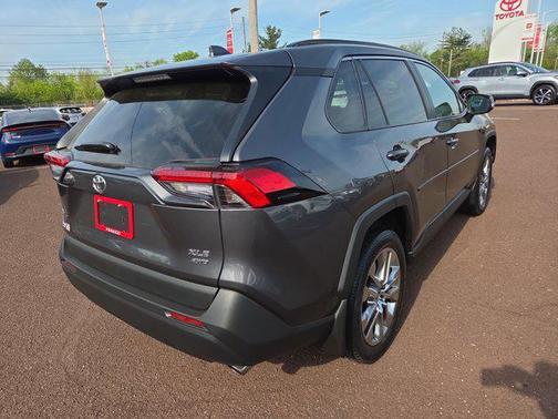 2021 Toyota RAV4 XLE Premium