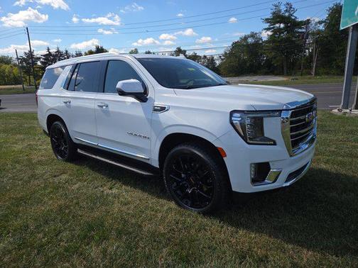 2022 GMC Yukon SLT
