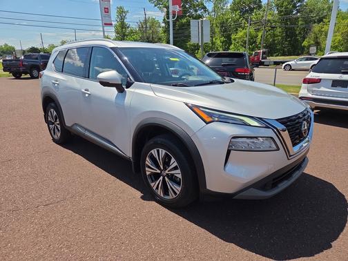 Brilliant Silver Metallic 2021 Nissan Rogue SV