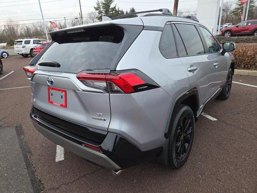 2023 Toyota RAV4 Hybrid SE