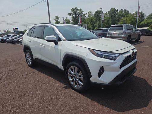 2022 Toyota RAV4 XLE Premium