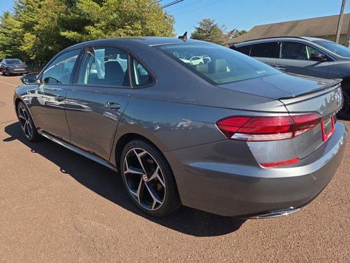 2020 Volkswagen Passat 2.0T R-Line