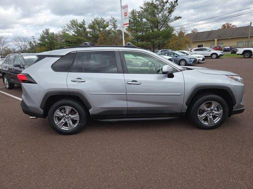 2023 Toyota RAV4 Hybrid XLE