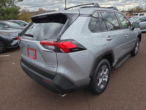 2023 Toyota RAV4 Hybrid XLE