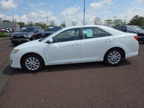 2014 Toyota Camry LE