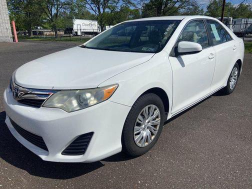 2014 Toyota Camry LE