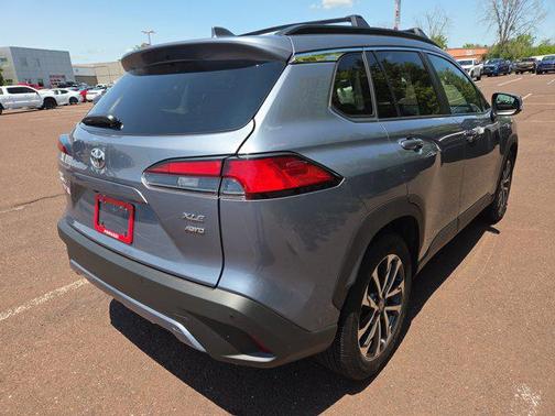2022 Toyota Corolla Cross XLE