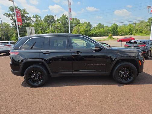 2022 Jeep Grand Cherokee Limited X