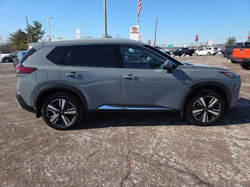 2022 Nissan Rogue Platinum