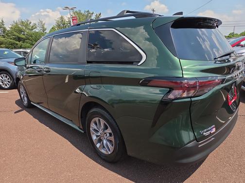 Cypress 2025 Toyota Sienna LE