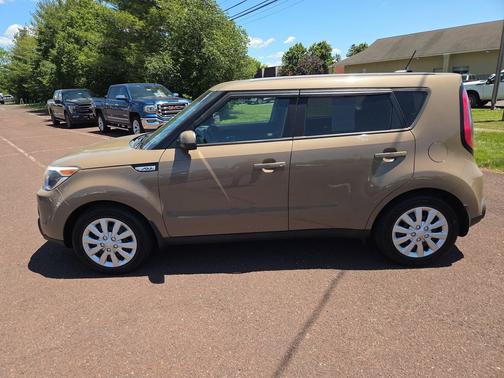 Latte Brown 2015 Kia Soul Base